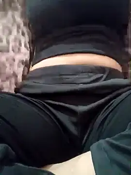 Snapshot of Sucking_baby chatting on 20, 9, 2025 Sucking baby online show from 20, 9, 2025