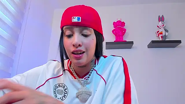 Gangster Girl online show from 24, 12, 2024