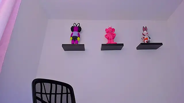 Gangster Girl online show from 7, 2, 2025