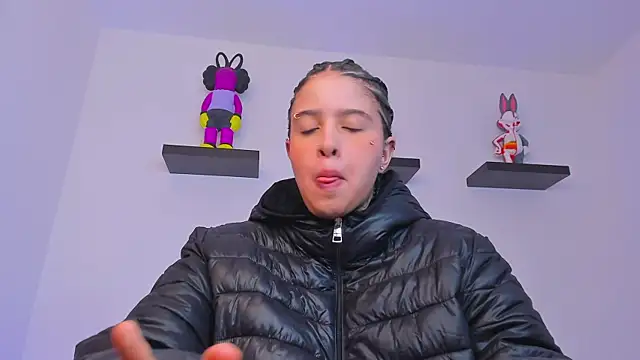 Gangster Girl online show from 25, 2, 2025