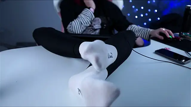 Lana  May online show from 12, 3, 2025