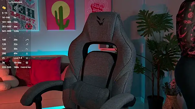 Lana  May online show from 14, 11, 2025