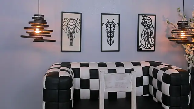 SARAFOXX  online show from 7, 12, 2024