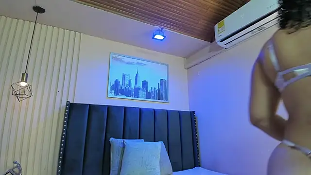 Snapshot of viiolett_lee chatting on 3, 2, 2026 viiolett lee online show from 3, 2, 2026