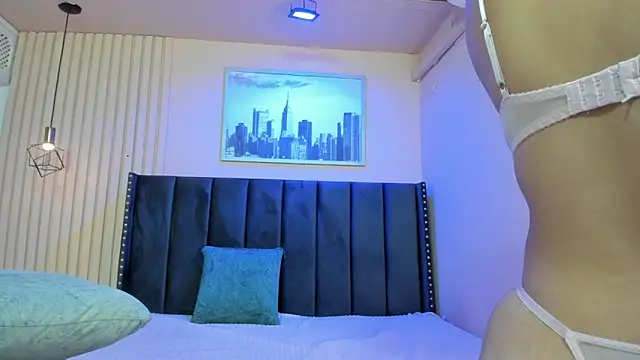 Snapshot of viiolett_lee chatting on 3, 3, 2026 viiolett lee online show from 3, 3, 2026