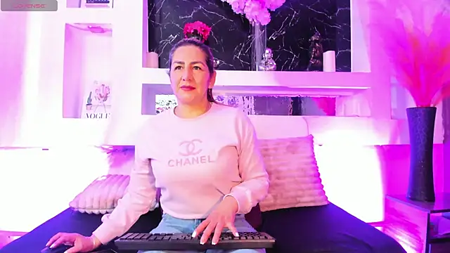 Cinthya mjs online show from 20, 6, 2026