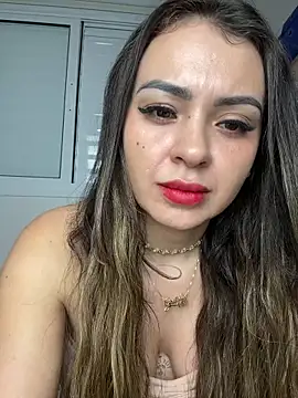 Snapshot of carol_amorim chatting on 9, 6, 2026 carol amorim online show from 9, 6, 2026