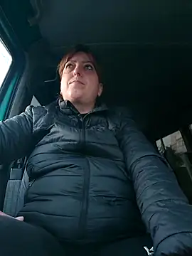 Snapshot of larylary6969 chatting on 4, 3, 2025 larylary6969 online show from 4, 3, 2025