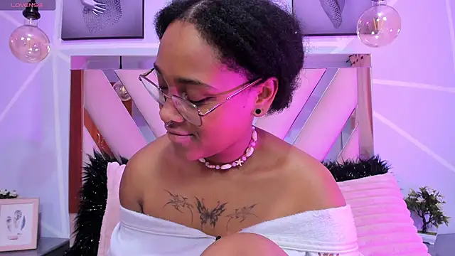 Elith noa online show from 1, 3, 2025