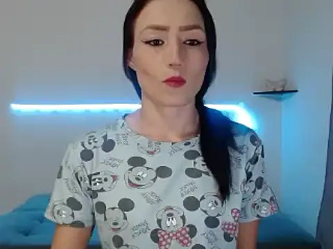 Sara-Guzman1 online show from 18, 2, 2025