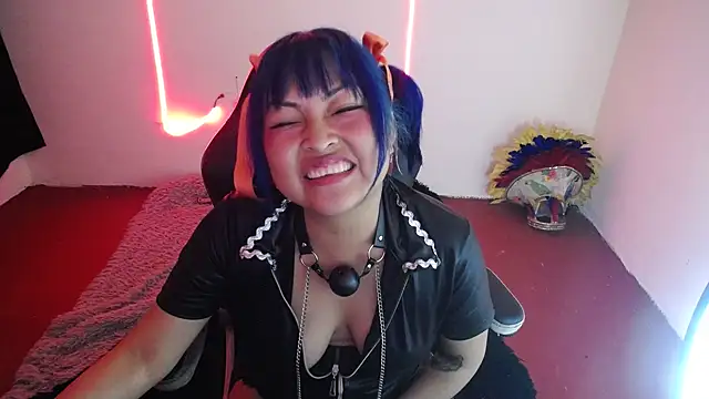 Snapshot of Shaddycute_ chatting on 6, 12, 2024 Shaddycute online show from 6, 12, 2024