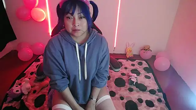 Snapshot of Shaddycute_ chatting on 21, 12, 2024 Shaddycute online show from 21, 12, 2024