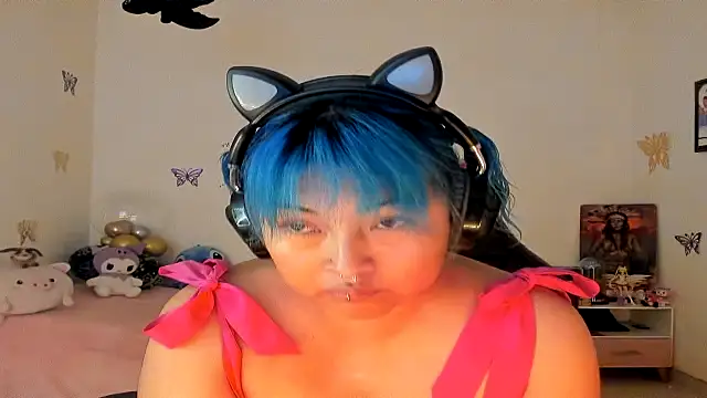 Snapshot of Shaddycute_ chatting on 17, 9, 2025 Shaddycute online show from 17, 9, 2025