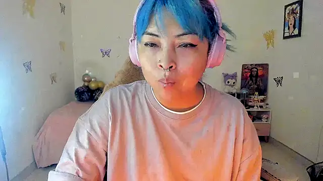 Snapshot of Shaddycute_ chatting on 22, 9, 2025 Shaddycute online show from 22, 9, 2025