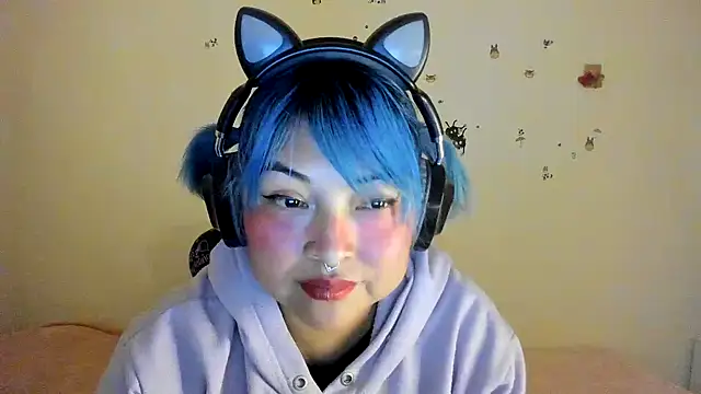 Snapshot of Shaddycute_ chatting on 8, 10, 2025 Shaddycute online show from 8, 10, 2025