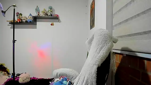 Snapshot of Shaddycute_ chatting on 27, 5, 2026 Shaddycute online show from 27, 5, 2026