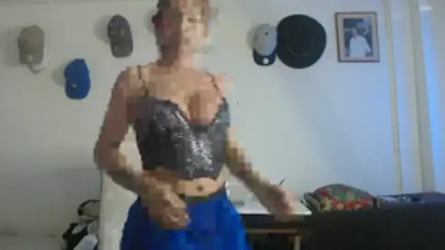 Snapshot of Antonella_borja chatting on 21, 12, 2025 Antonella borja online show from 21, 12, 2025