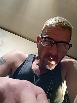 Snapshot of gettinit2wice chatting on 15, 1, 2025 gettinit2wice online show from 15, 1, 2025