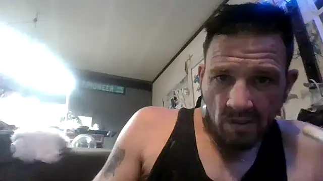 Snapshot of gettinit2wice chatting on 31, 10, 2025 gettinit2wice online show from 31, 10, 2025