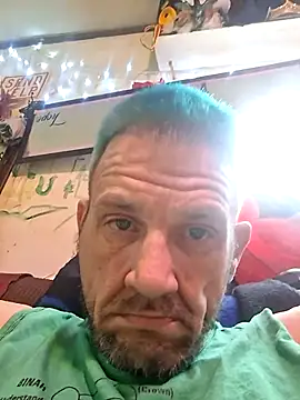 Snapshot of gettinit2wice chatting on 10, 2, 2026 gettinit2wice online show from 10, 2, 2026