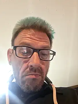 Snapshot of gettinit2wice chatting on 19, 3, 2026 gettinit2wice online show from 19, 3, 2026