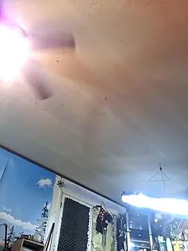 Snapshot of gettinit2wice chatting on 7, 4, 2026 gettinit2wice online show from 7, 4, 2026