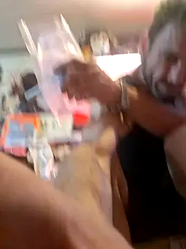 Snapshot of gettinit2wice chatting on 9, 4, 2026 gettinit2wice online show from 9, 4, 2026