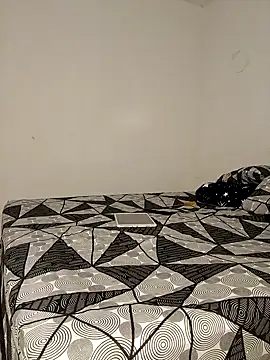 Snapshot of LEIRIS_Y_FRED_01 chatting on 9, 2, 2025 LEIRIS Y FRED 01 online show from 9, 2, 2025