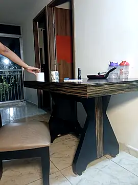 Snapshot of LEIRIS_Y_FRED_01 chatting on 22, 9, 2025 LEIRIS Y FRED 01 online show from 22, 9, 2025