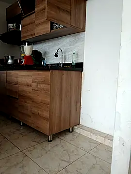 Snapshot of LEIRIS_Y_FRED_01 chatting on 15, 10, 2025 LEIRIS Y FRED 01 online show from 15, 10, 2025