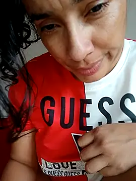 Snapshot of LEIRIS_Y_FRED_01 chatting on 8, 11, 2025 LEIRIS Y FRED 01 online show from 8, 11, 2025