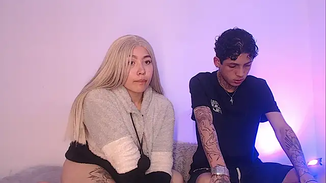 Sebas And Mila online show from 28, 9, 2025