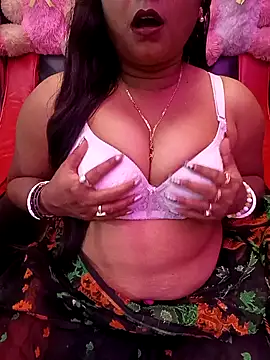 Snapshot of ella_mariya chatting on 14, 2, 2026 ella mariya online show from 14, 2, 2026