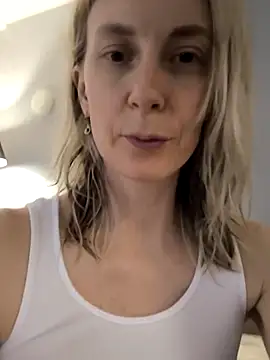 AvelinaLeoni online show from 2, 3, 2026