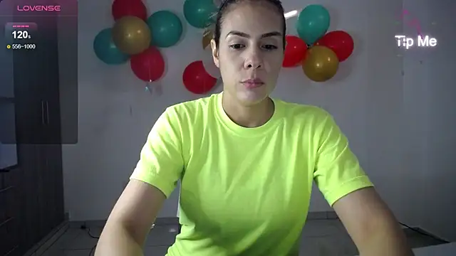 Snapshot of candydowson1 chatting on 16, 12, 2024 candydowson1 online show from 16, 12, 2024