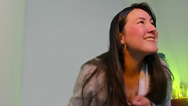 Elle Lee  online show from 26, 1, 2025