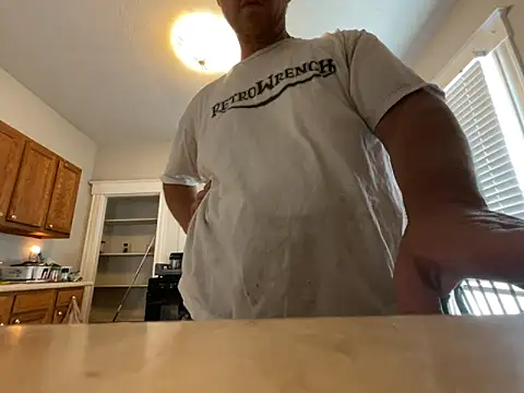 Snapshot of Mcpussypounder211 chatting on 3, 6, 2026 Mcpussypounder211 online show from 3, 6, 2026