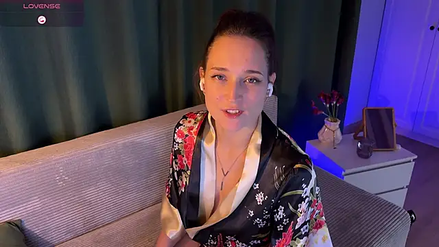 Snapshot of Pavlyna chatting on 25, 11, 2025 Pavlyna online show from 25, 11, 2025