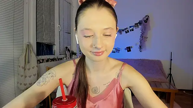 Snapshot of Jenny_darling_love chatting on 9, 1, 2025 Jenny darling love online show from 9, 1, 2025