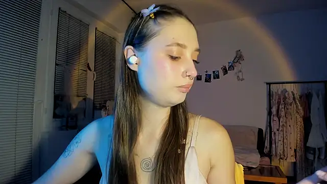 Snapshot of Jenny_darling_love chatting on 22, 9, 2025 Jenny darling love online show from 22, 9, 2025