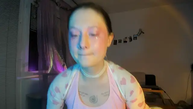 Jenny darling love online show from 5, 3, 2026