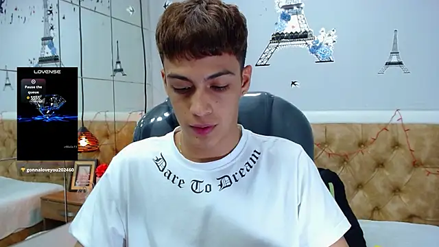 SkinnyBoy  online show from 11, 3, 2025