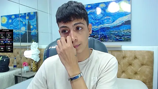 SkinnyBoy  online show from 12, 9, 2025