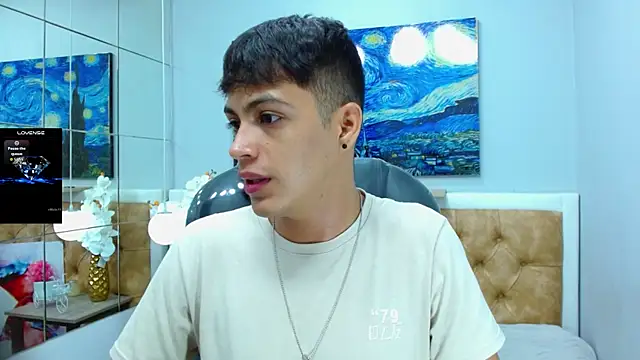 SkinnyBoy  online show from 9, 10, 2025