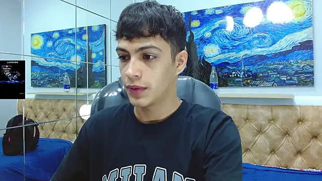 SkinnyBoy  online show from 17, 11, 2025