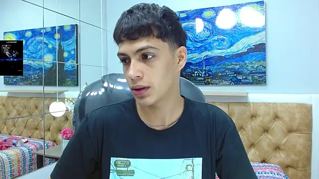 SkinnyBoy  online show from 5, 12, 2025