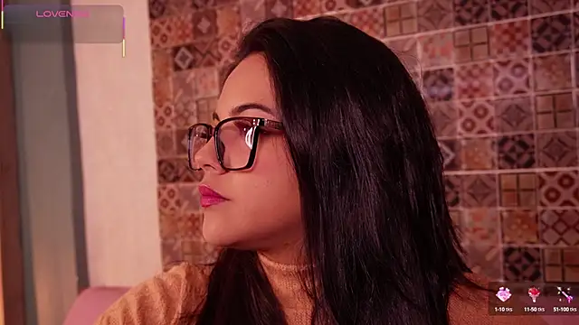 Snapshot of Sophia_wilsonn_ chatting on 26, 10, 2025 Sophia wilsonn online show from 26, 10, 2025