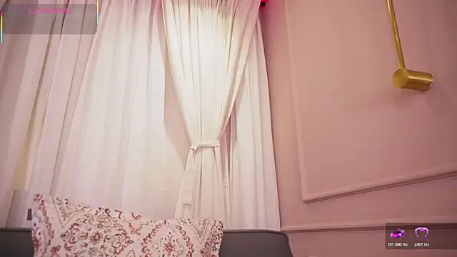 Snapshot of Sophia_wilsonn_ chatting on 28, 10, 2025 Sophia wilsonn online show from 28, 10, 2025