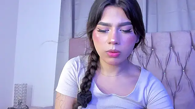 Ashley piinkk  online show from 21, 3, 2025