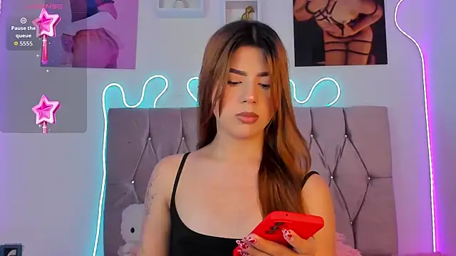 Ashley piinkk  online show from 4, 11, 2025